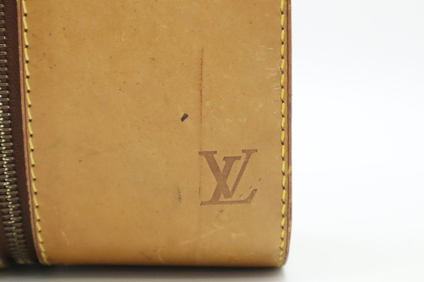 Louis Vuitton Bottle Carrier Nomade Leather Handbag