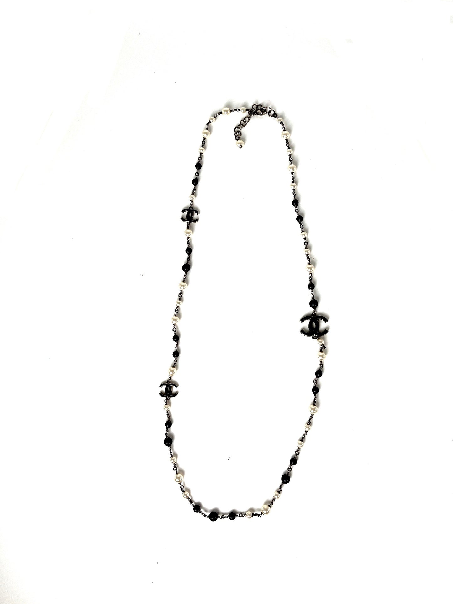 CHANEL Faux Pearl Navy CC Station Bead Long Necklace