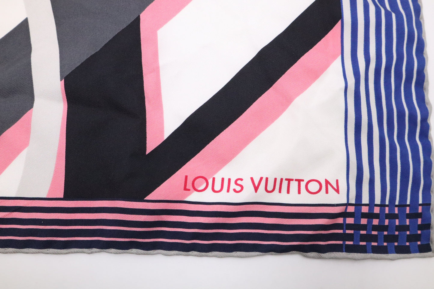 Louis Vuitton Scarf Silk