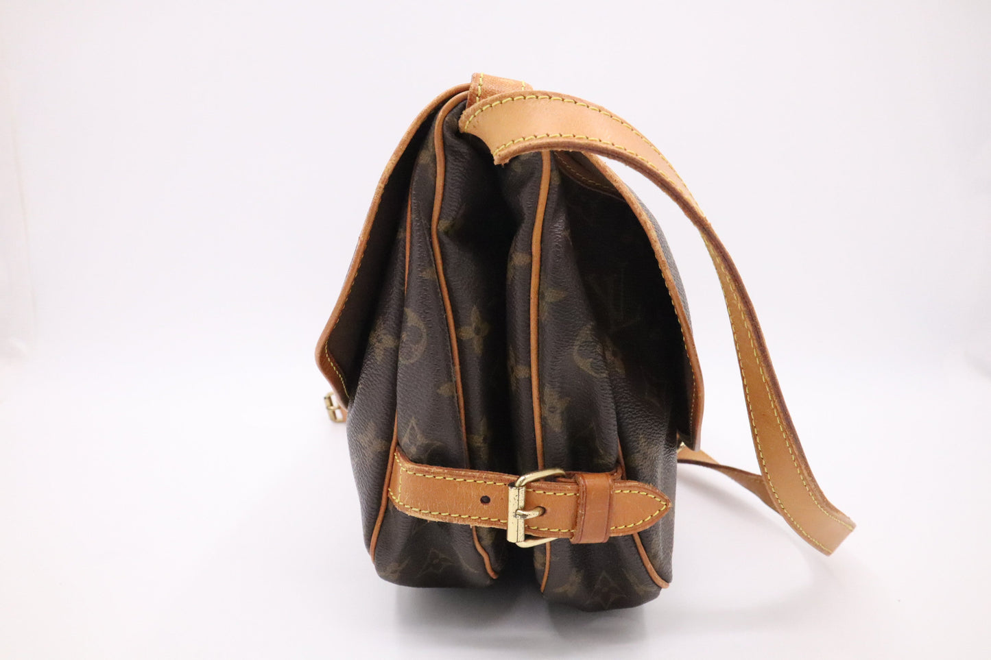 Louis Vuitton Saumur 30 Monogram Canvas Handbag