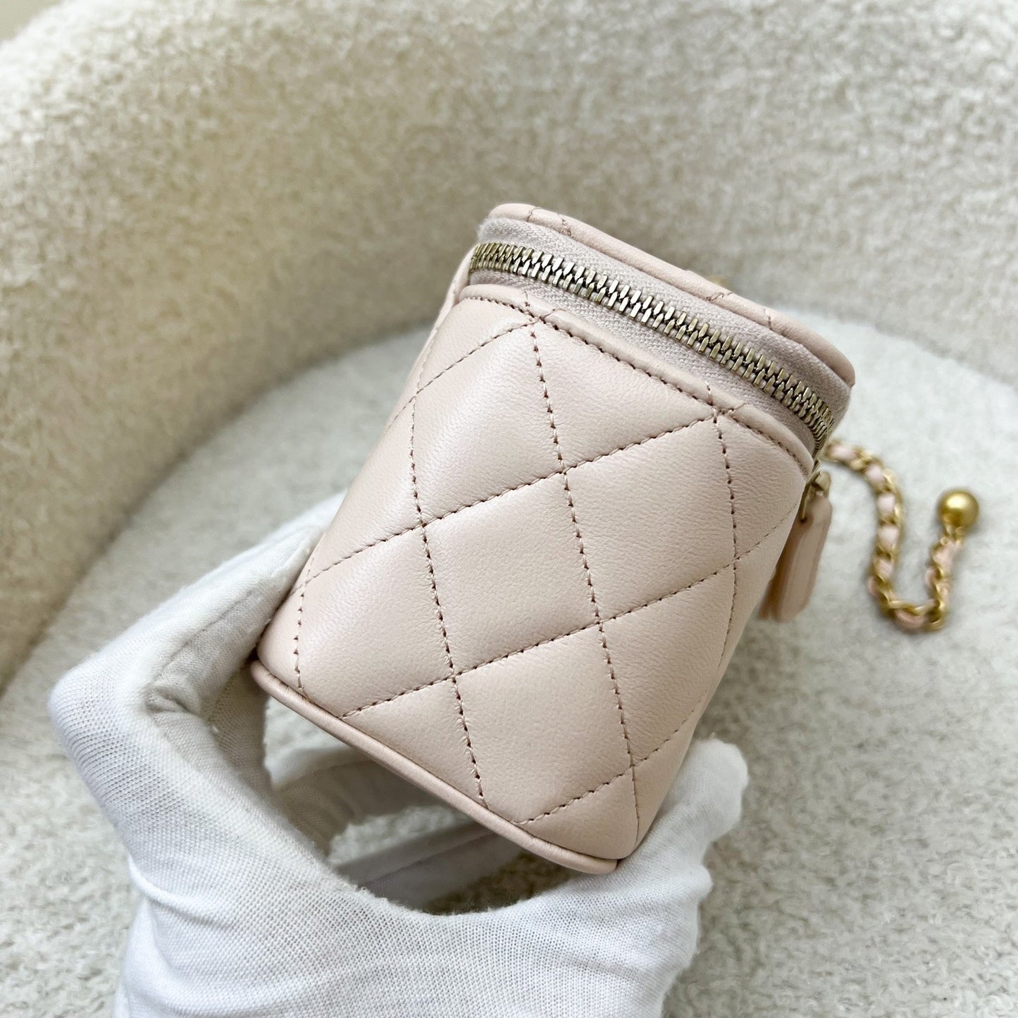 Chanel Pearl Crush Mini Cube Vanity In 22C Beige Lambskin And Aghw