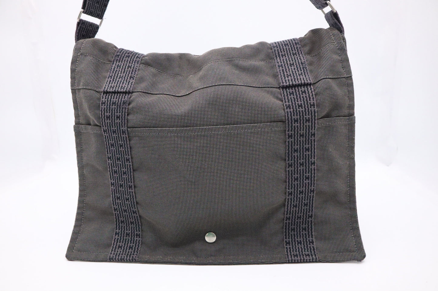 Hermes Herline Bassas Shoulder Bag In Grey Canvas