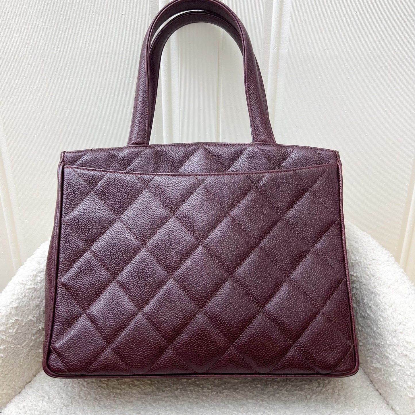 Chanel Shoulder Tote Bag in Dark Burgundy Red Caviar GHW