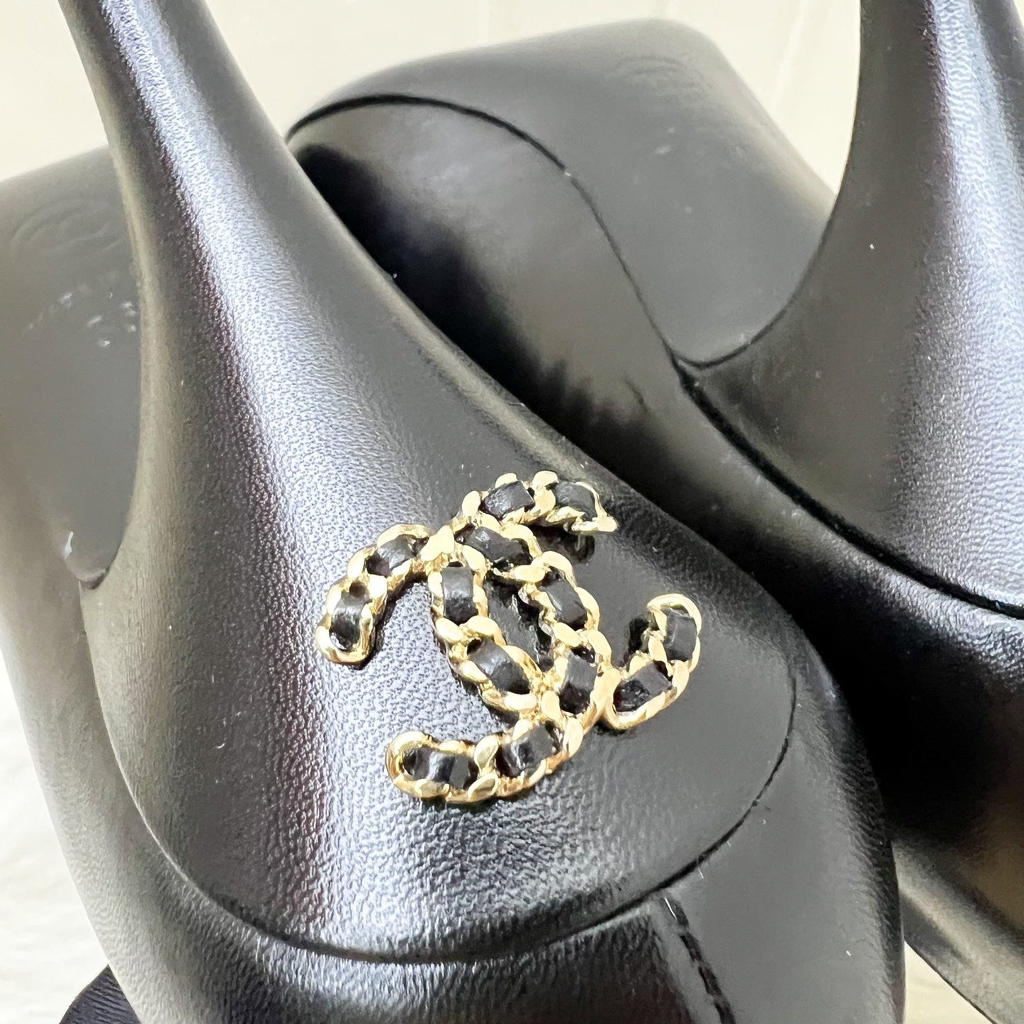 Chanel Heeled Pumps in Black Leather