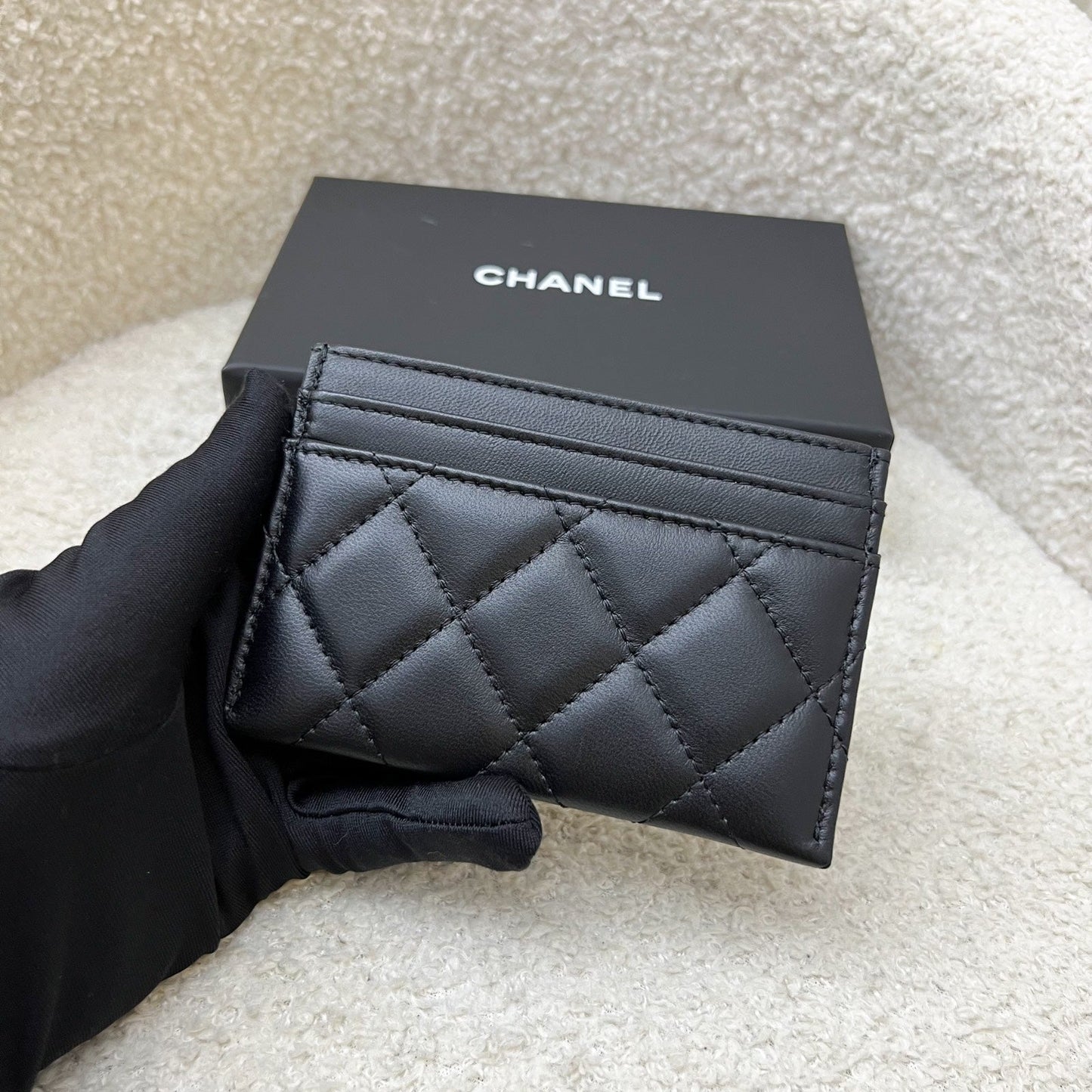 Chanel Seasonal Flat Card Holder in Black Lambskin ( ) for Women