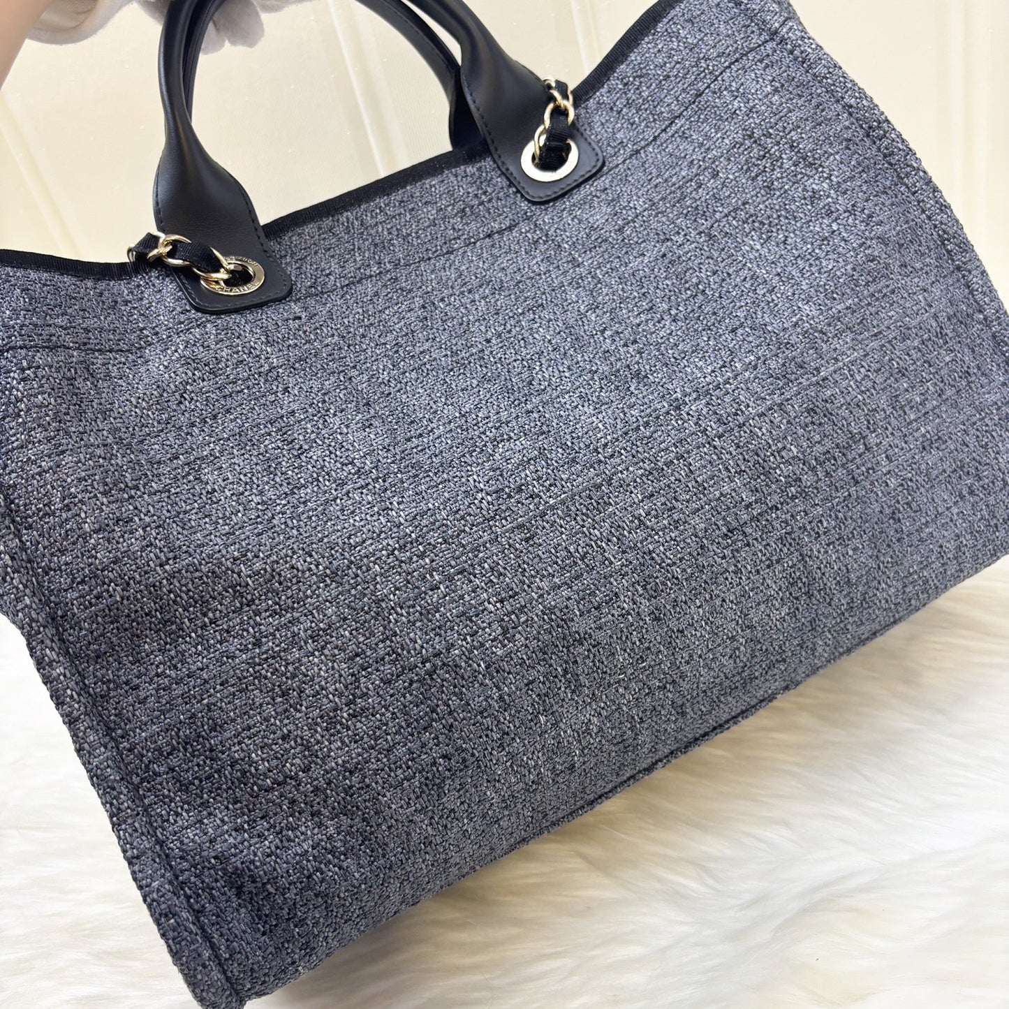 Chanel Medium / Large Deauville Tote in Navy Cotton,nylon,lurex,calfskin and Lghw ( )