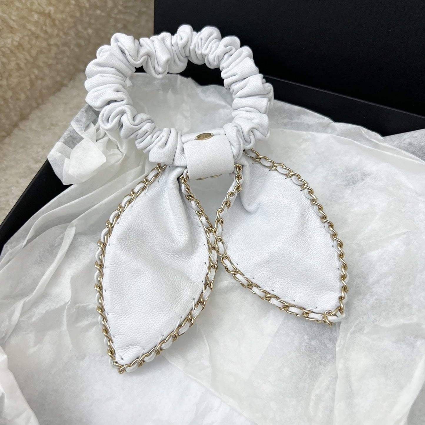 Chanel Hair Scrunchie Tie in White Lambskin and Lghw Handbag