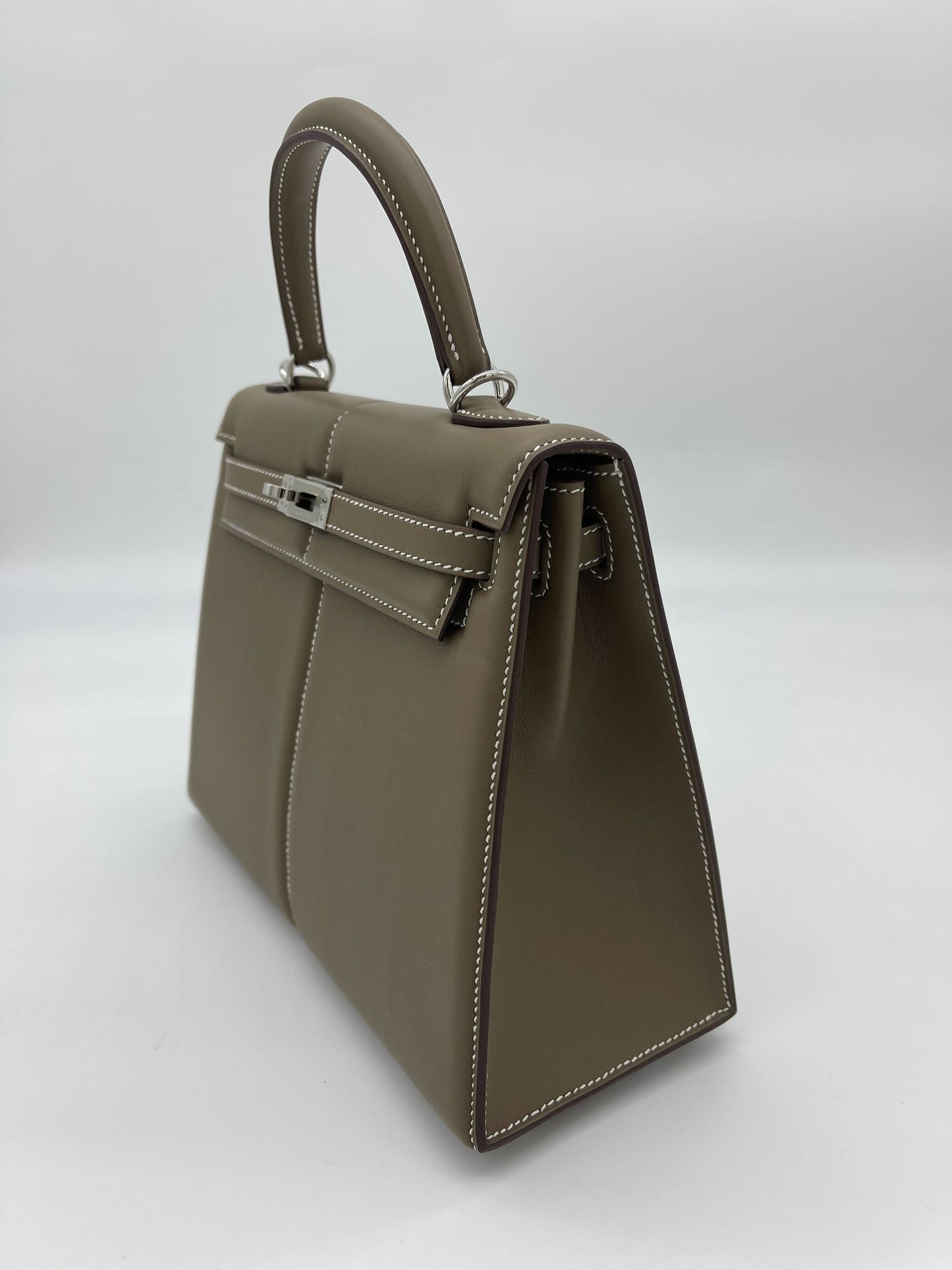 Gucci Hermes Kelly Etoupe Swift Padded Palladium Hardware Handbag Travel Bag