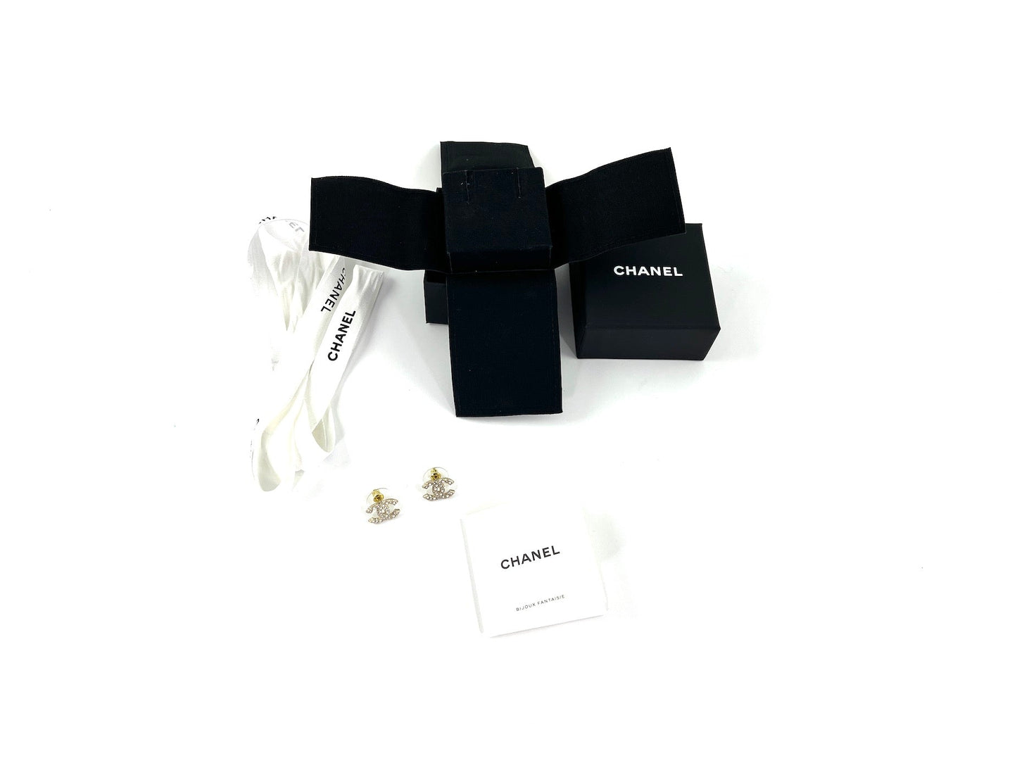 Chanel New Faux Pearl Strass 2023 CC Stud Earrings