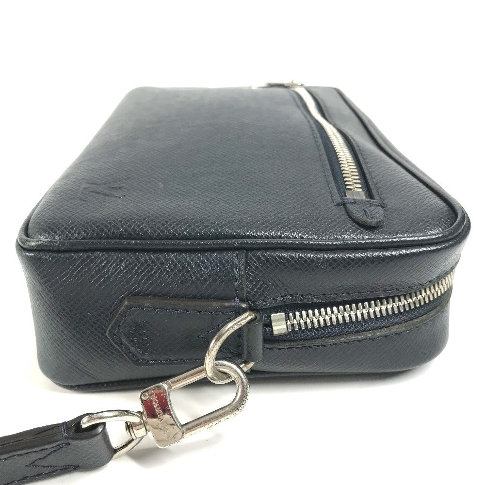 Louis Vuitton business M33423 Taiga Pochette Leather Navy Clutch Bag