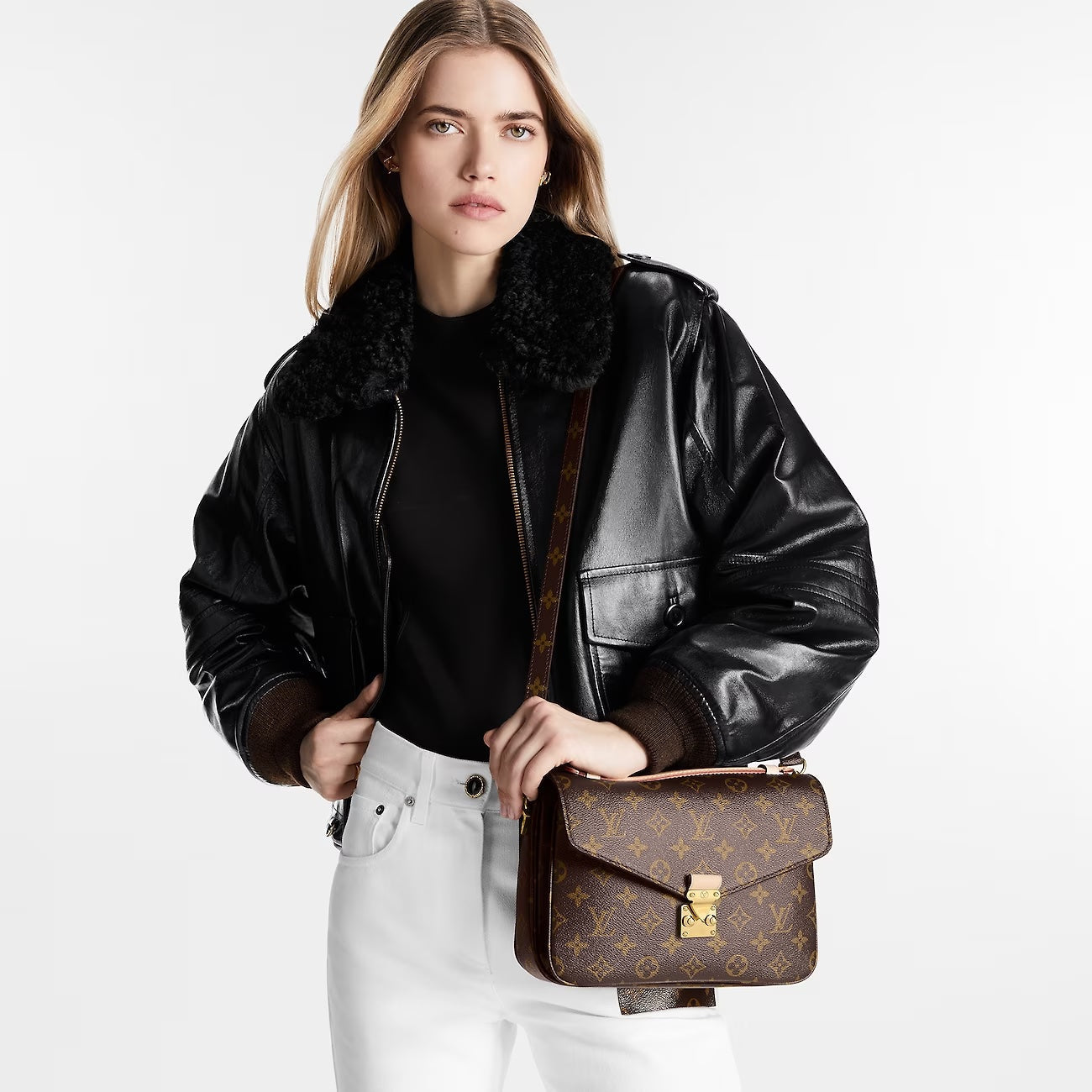 Louis Vuitton POCHETTE MÉTIS Monogram Metis Shoulder Bag