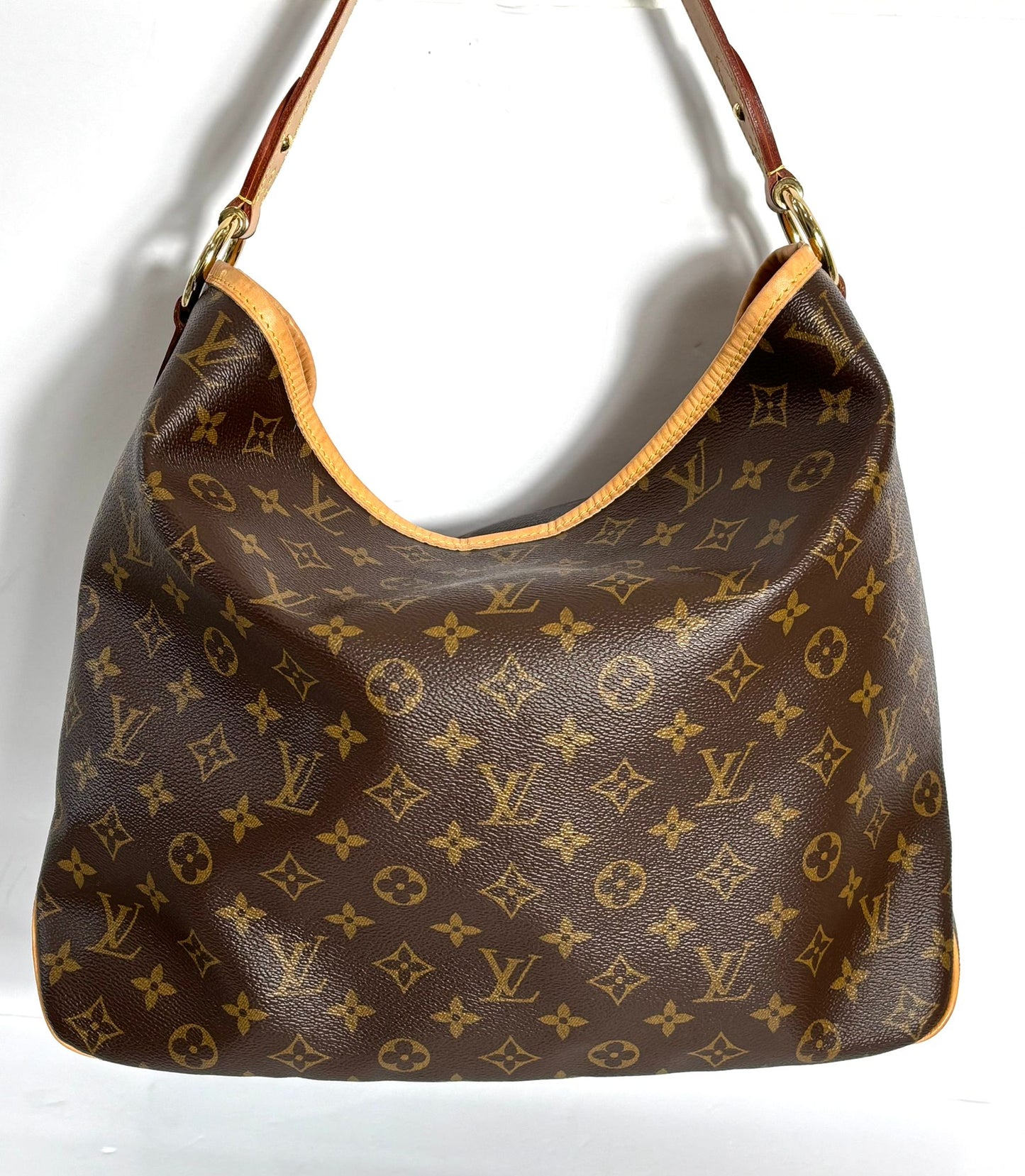 Louis Vuitton MM Monogram Shoulder Bag