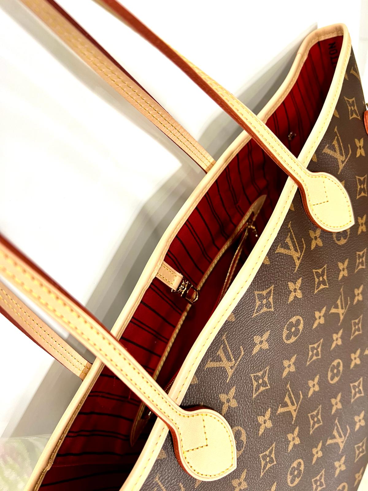 Louis Vuitton MM Neverfull Tote Bag