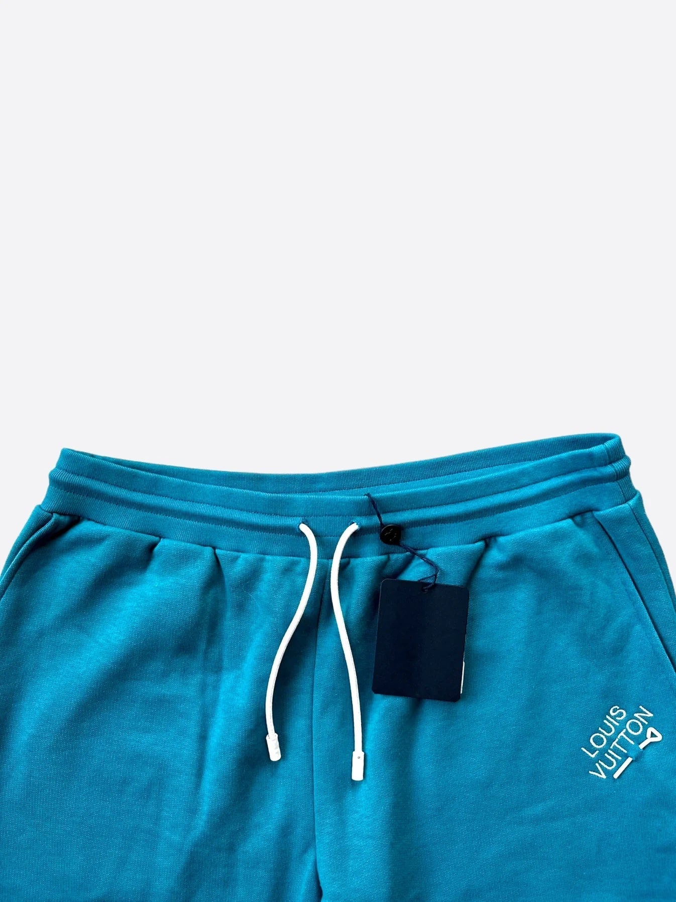 Louis Vuitton PIN LOGO Apparel