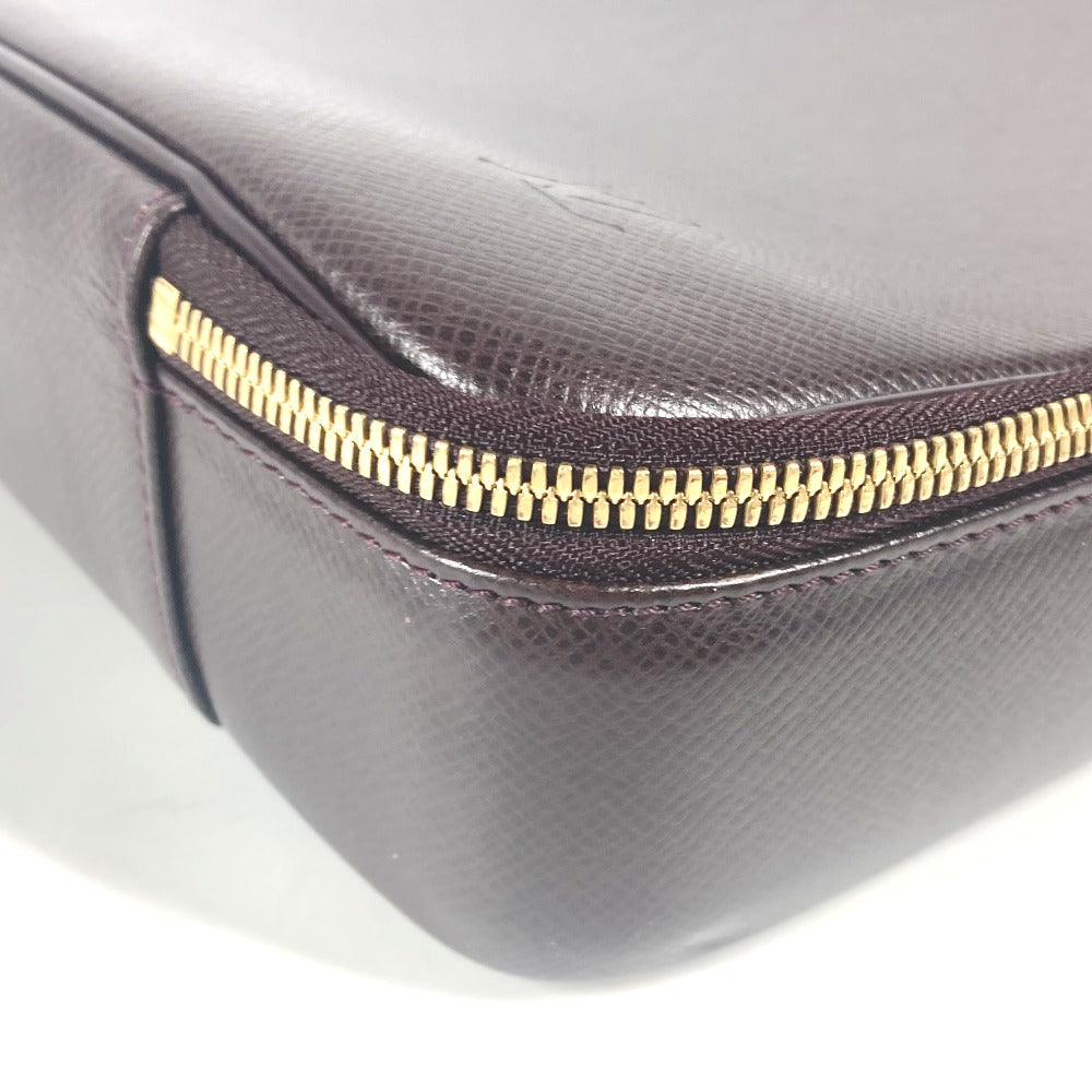 Louis Vuitton M30836 Taiga wine- Taiga Porto Leather Red Handbag