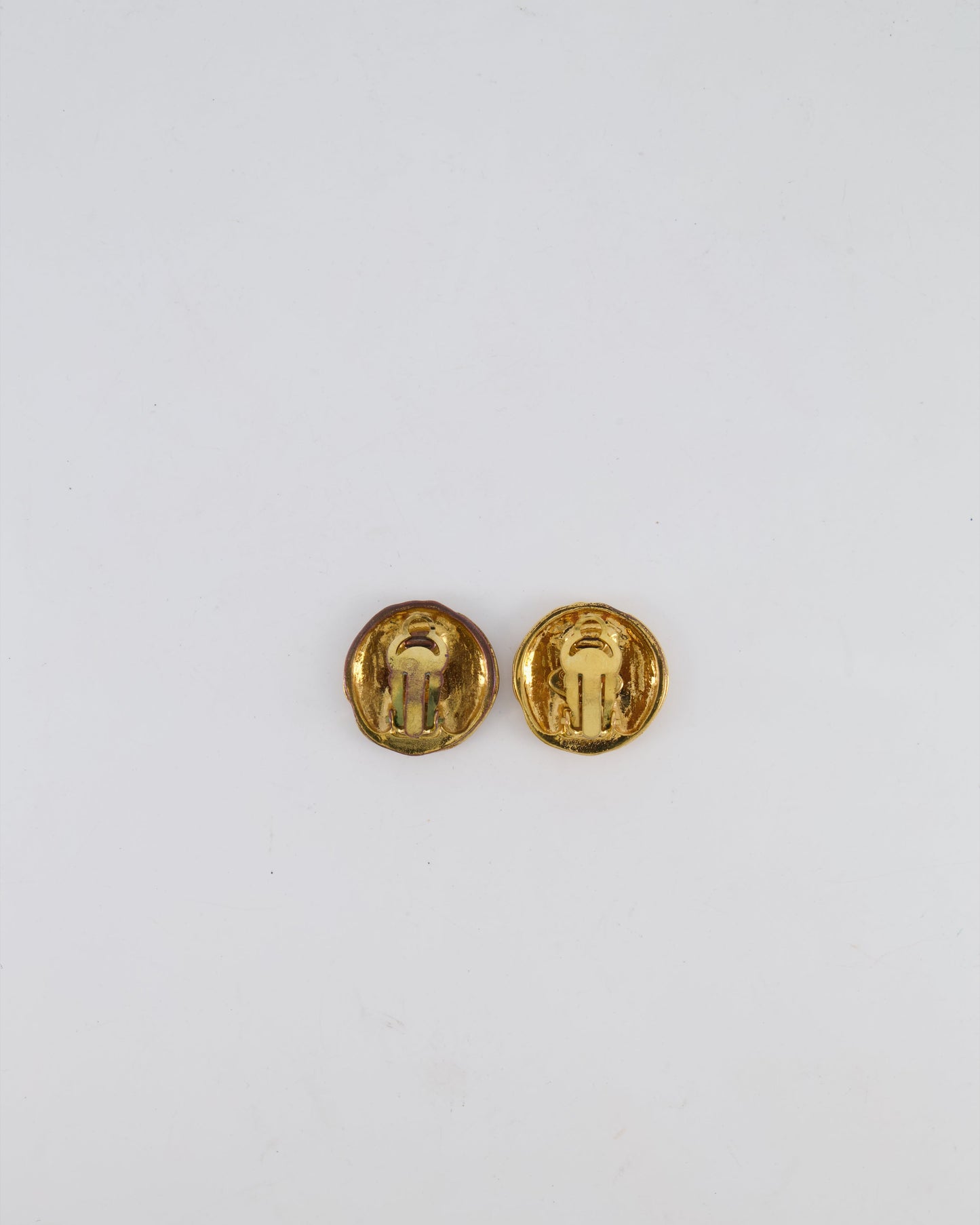 Chanel 93P Shiny Gold Round Clip-On Earrings with Gold CC Logo