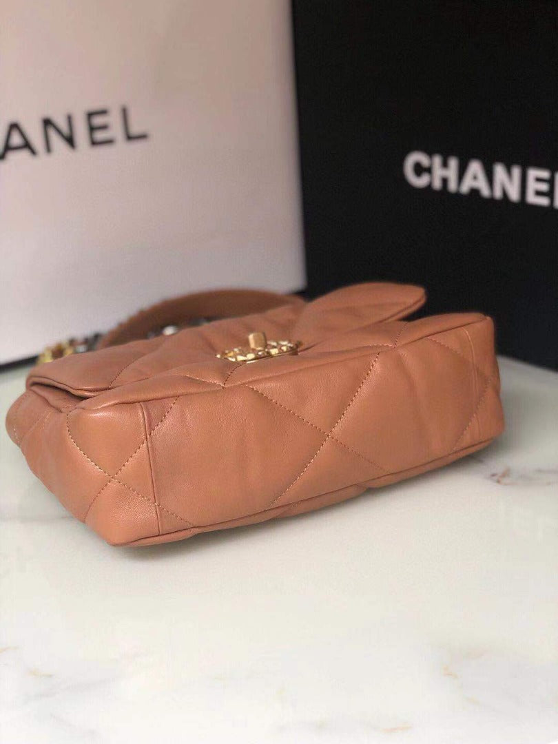 CHL 19 26cm Brown Handbag