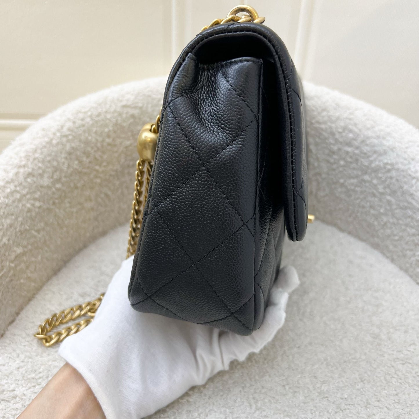 Chanel 24P Heart Adjustable Chain Small Medium 24Cm Flap Bag In Black Caviar Aghw ( )
