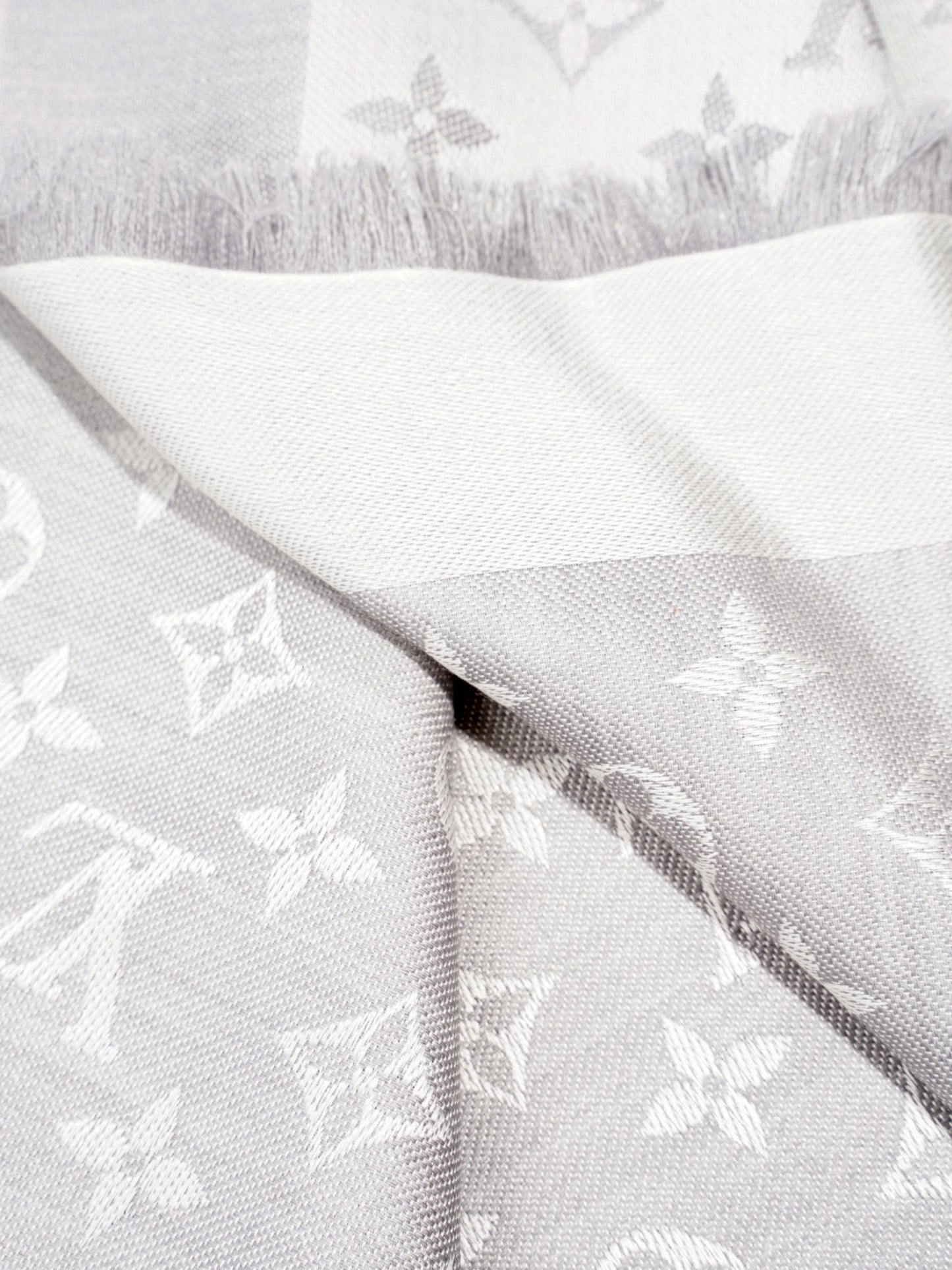 Louis Vuitton Classic Shawl Silk Monogram Grey Scarf