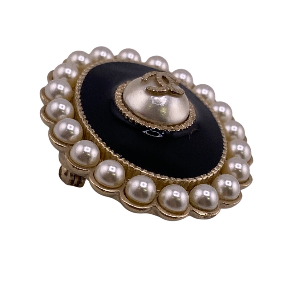 Chanel Brooch A17V Pearl COCO Mark Gold Handbag
