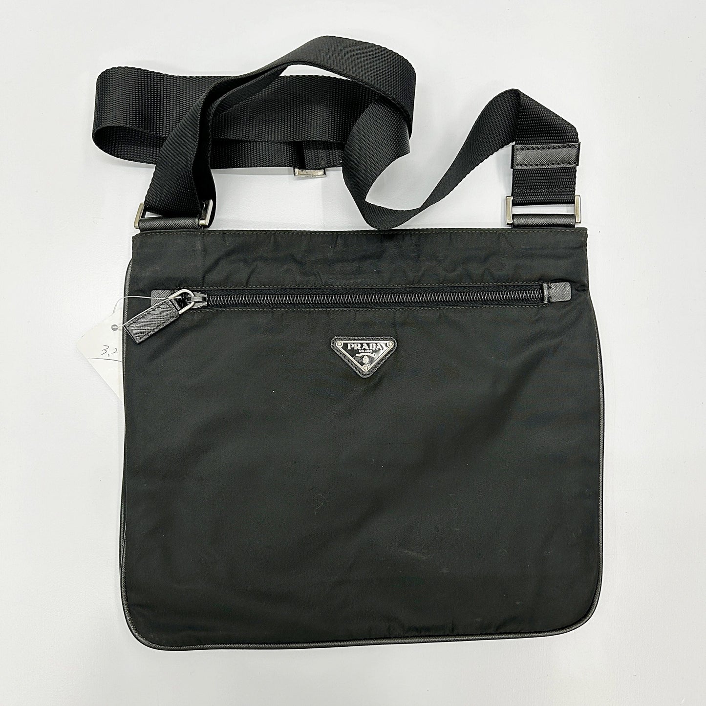 Prada Handbag Weekend bag in Synthetic pr1425an Nylon Black