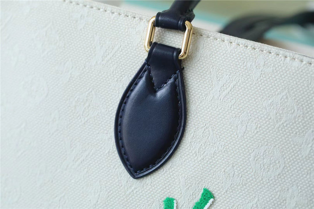 Top Quality Onthego Gm Giant And White Raffia Monogram Crossbody Bag