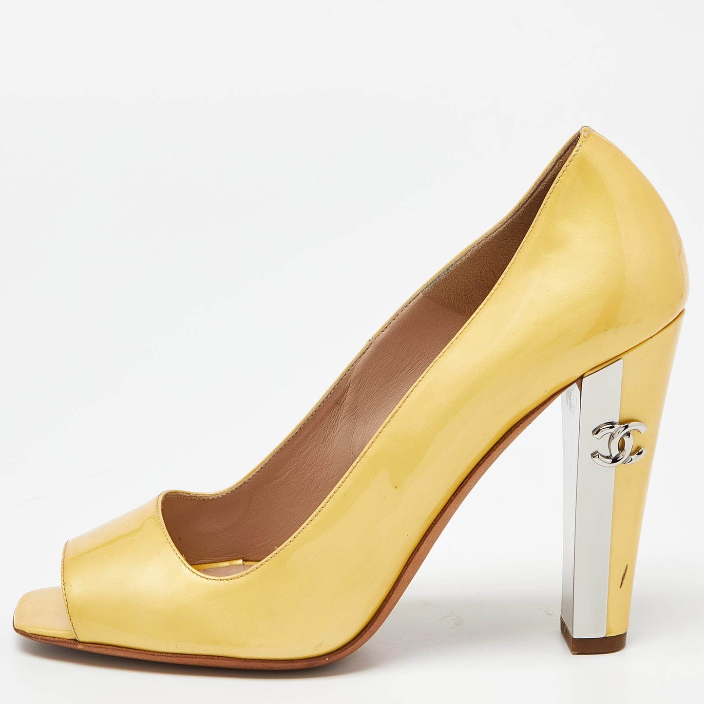 Chanel Yellow Patent Leather CC Open Toe Pumps Size 38 RJC4309