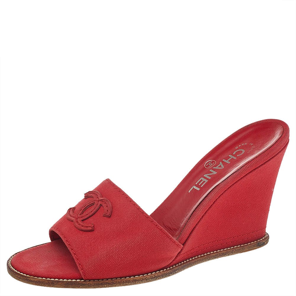 Chanel Red Canvas CC Wedge Slide Sandals Size 38.5 RJC4302