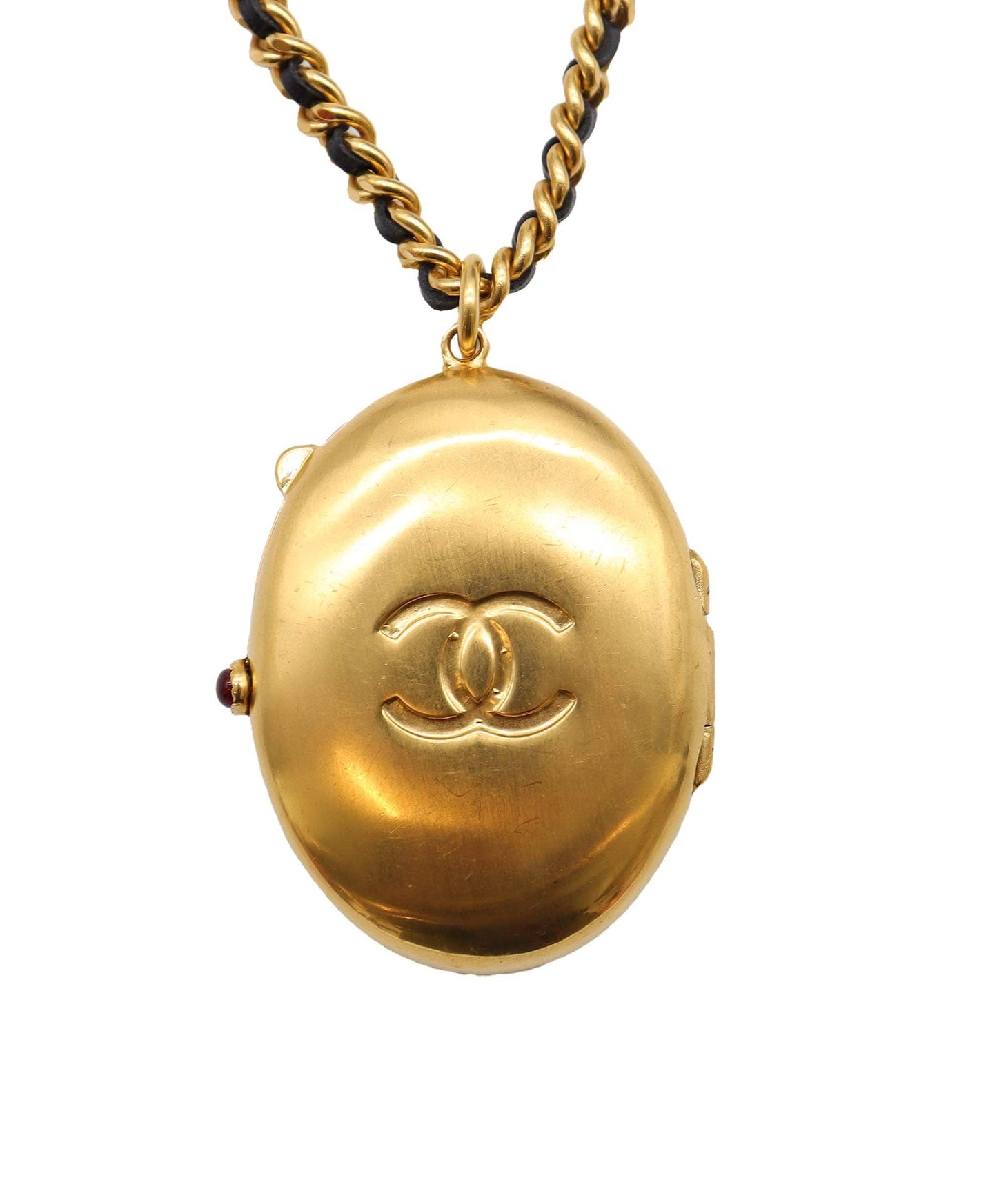 CHANEL Locket Necklace DXBS2285