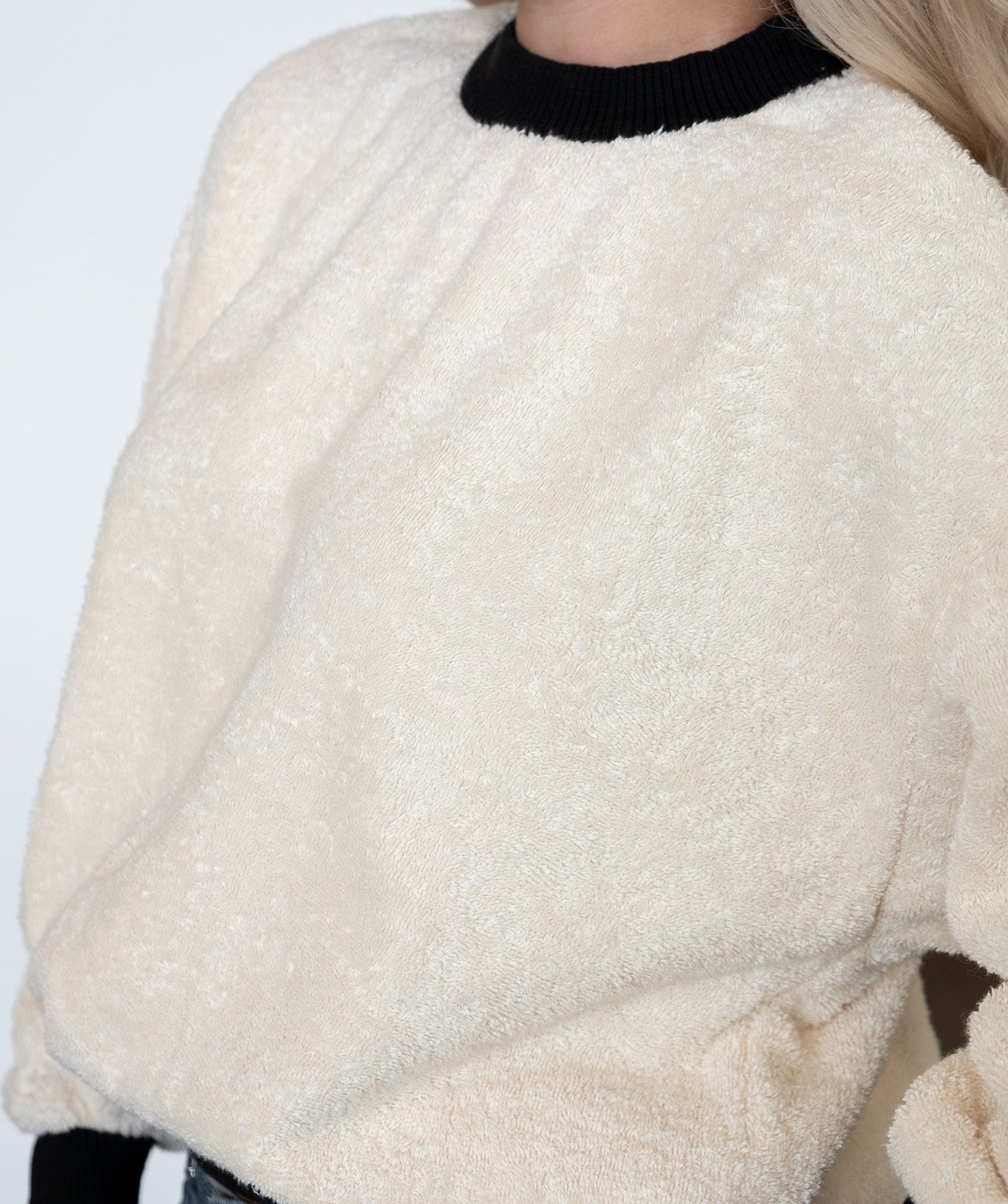 Chanel Pile Cocomark Sweatshirt P60704 DXBS0483