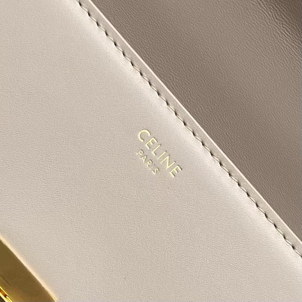 Top Quality Box Triomphe Bag For Women Beige Chain Travel Bag