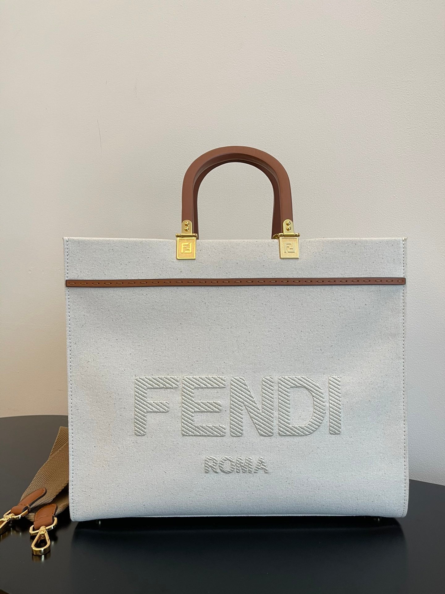 Fendi Top QualityTop Quality Sunshine Light Grey Large FF Shoulder Bag