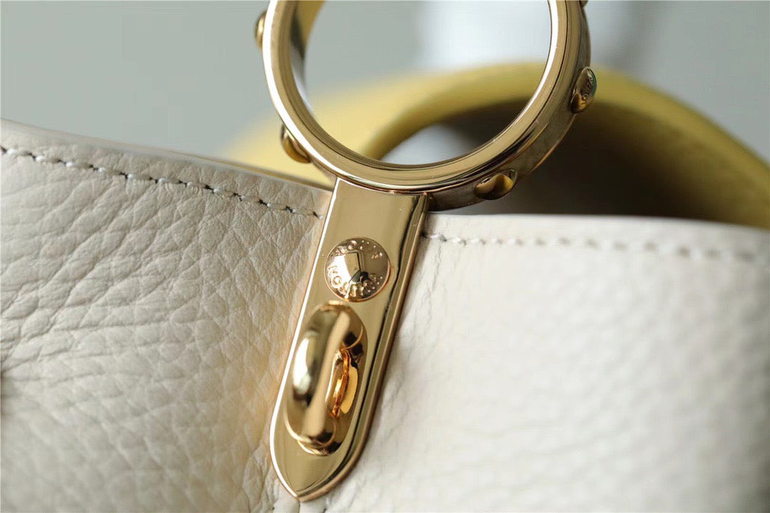 Top Quality Capucines Bb Taurillon Creme Plume Beige Crossbody Bag