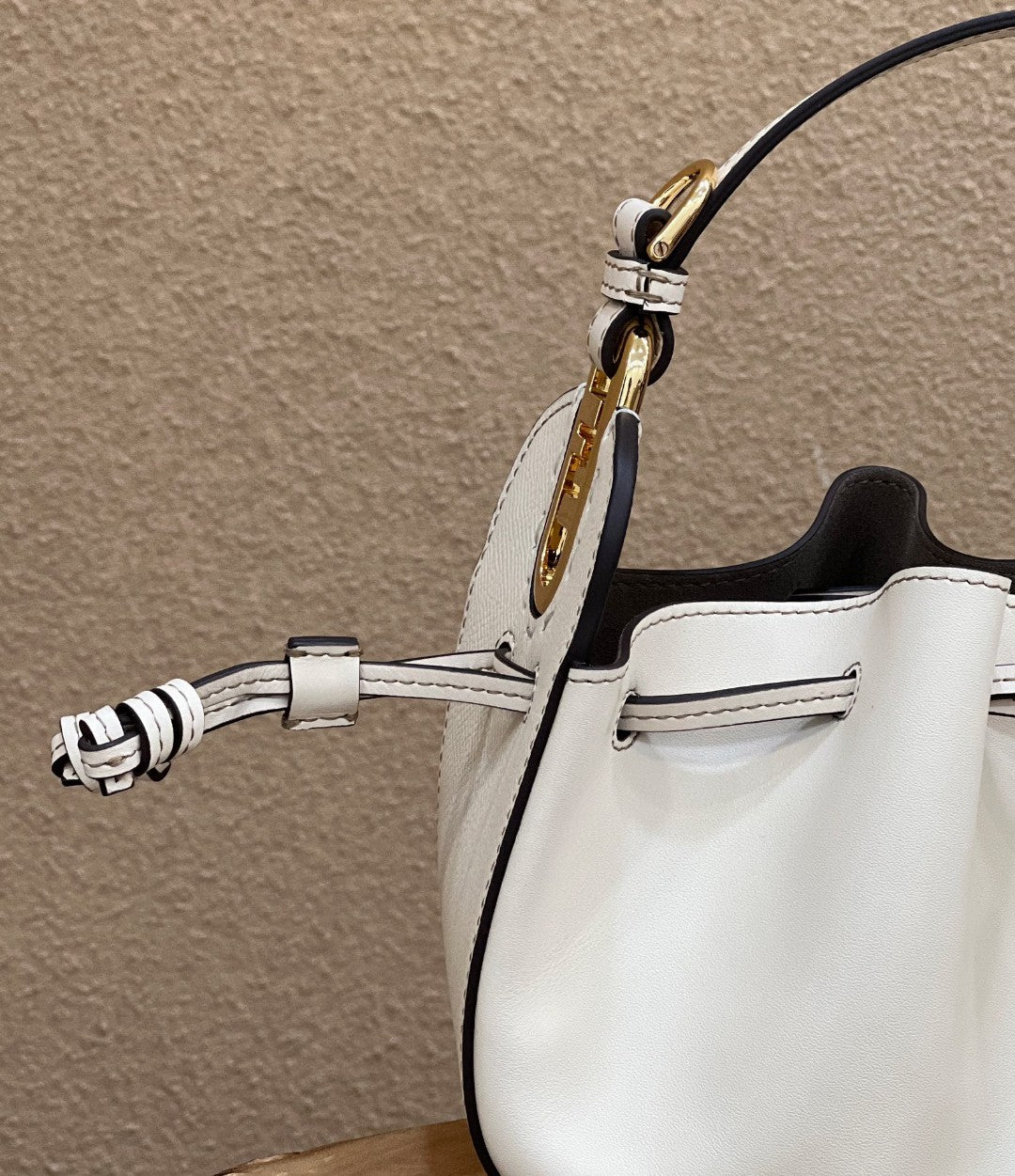 Pomodorino White Mini Travel Bag