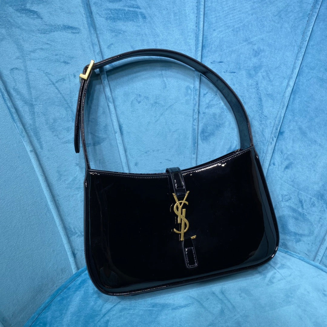 YSL Saint Laurent Shoulder Bag Monogram Ysl 6572280Uf0W1000 3507