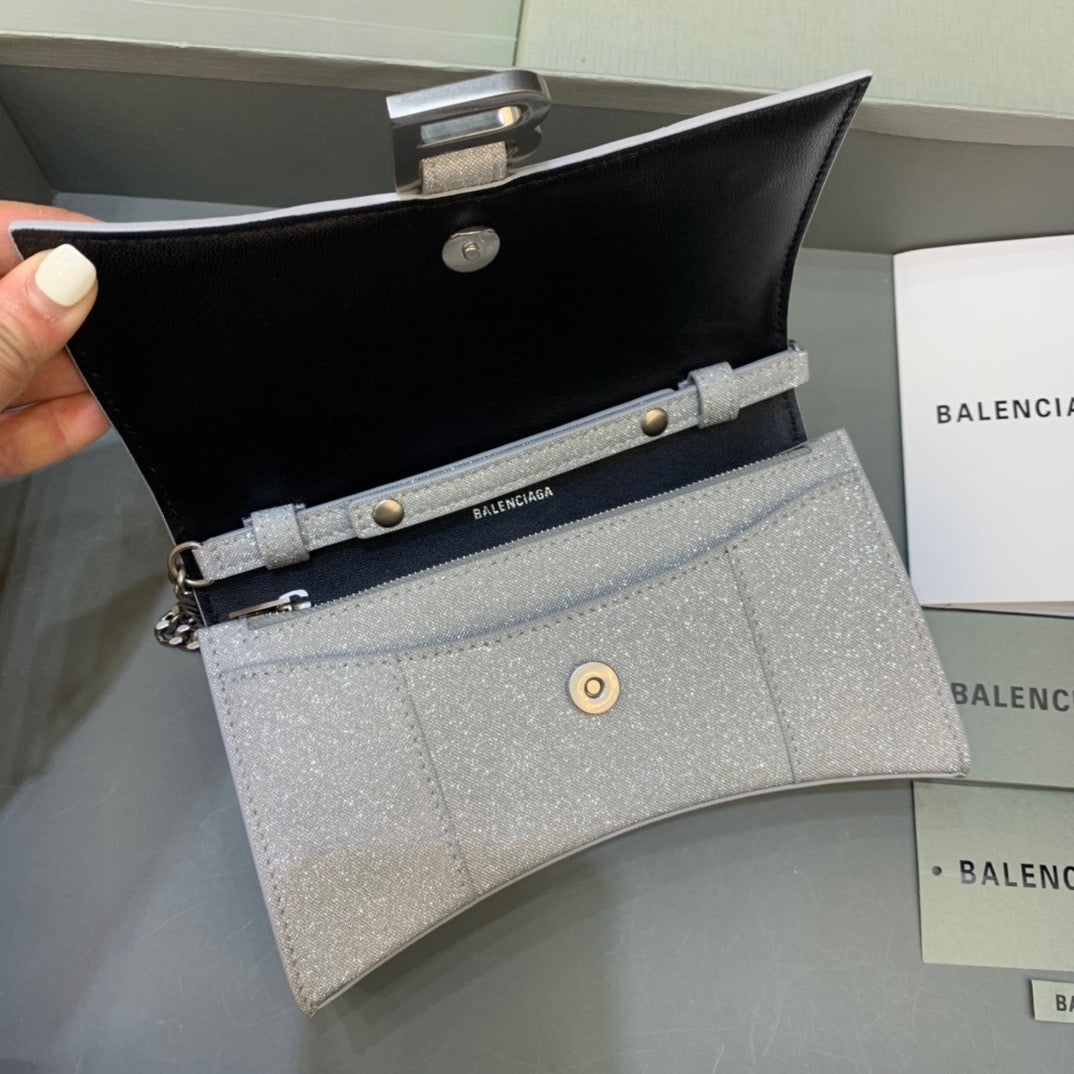 Top Quality Hourglass Wallet On In Grey Chain Crossbody Bag