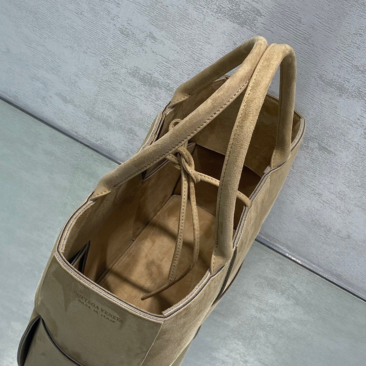 Top Quality Arco Tote Bag For Women Brown Small