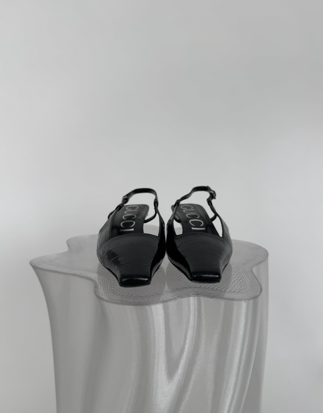 Gucci Sling-back crocodile print pumps – FULL SET