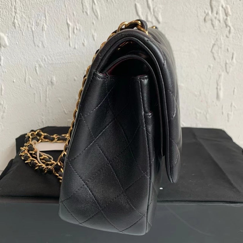 Chanel Classic Flap Bag Black Quilted Leather Large