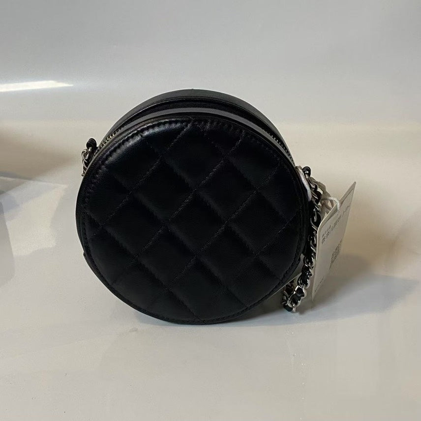 Preloved Chanel Round Quilted Leather Crossbody Bag in Black