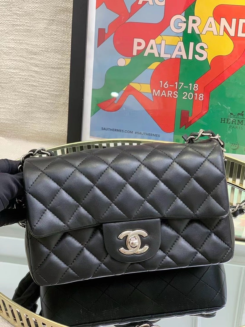 Preloved Chanel CF mini Black 20x13cm 2020year 10522