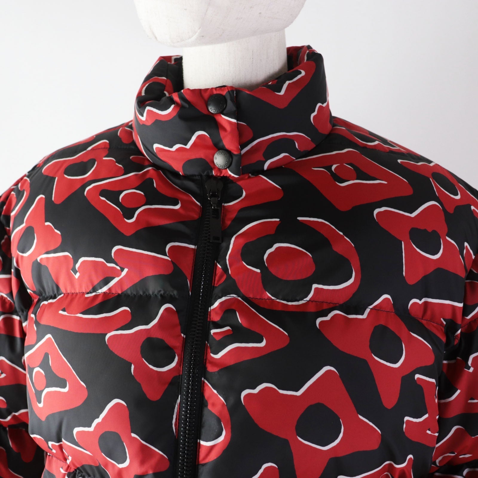 Louis Vuitton Down jacket Filling 90 down Monogram Black Red Apparel