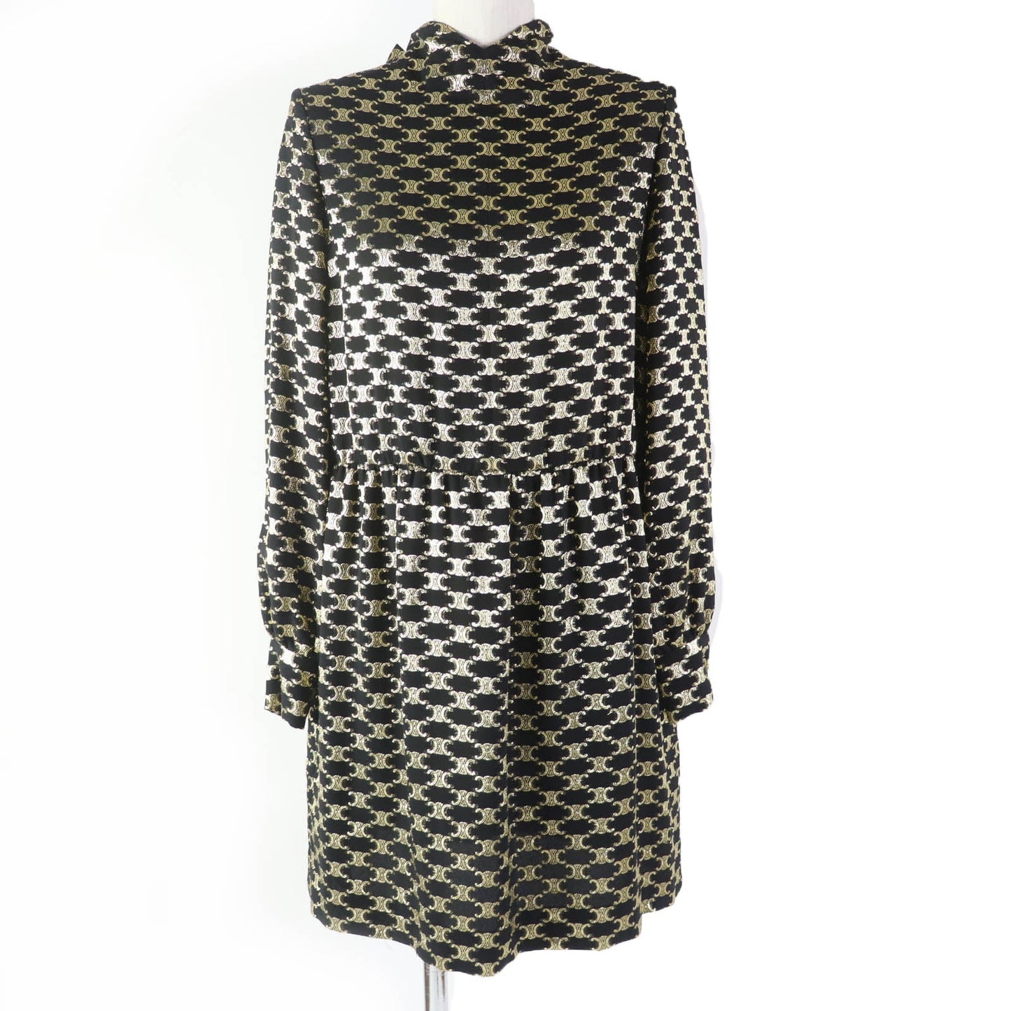 One Piece Main: Silk, Metal Fiber, Lining: Black Gold Travel Bag