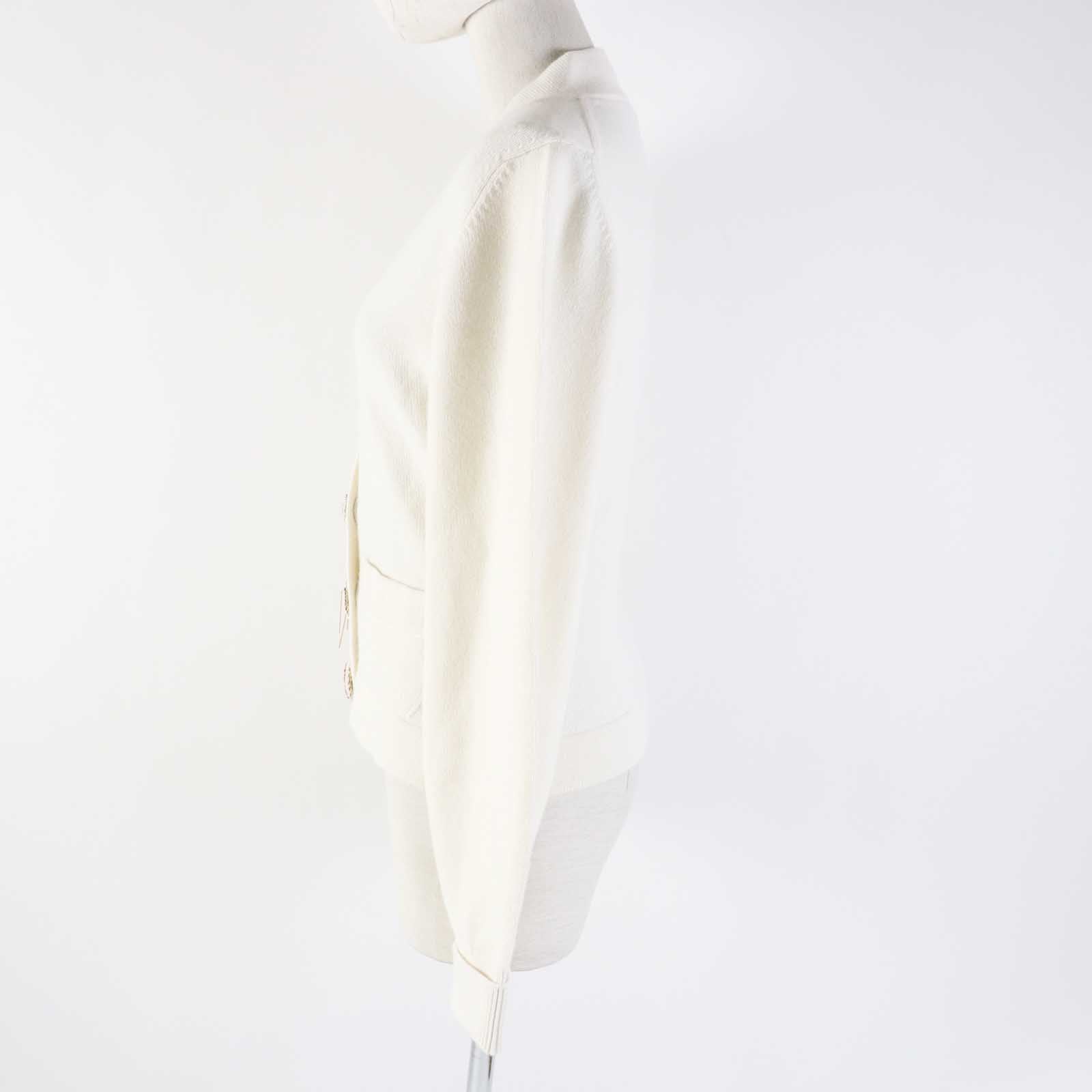 Chanel cardigan en 34 White Handbag