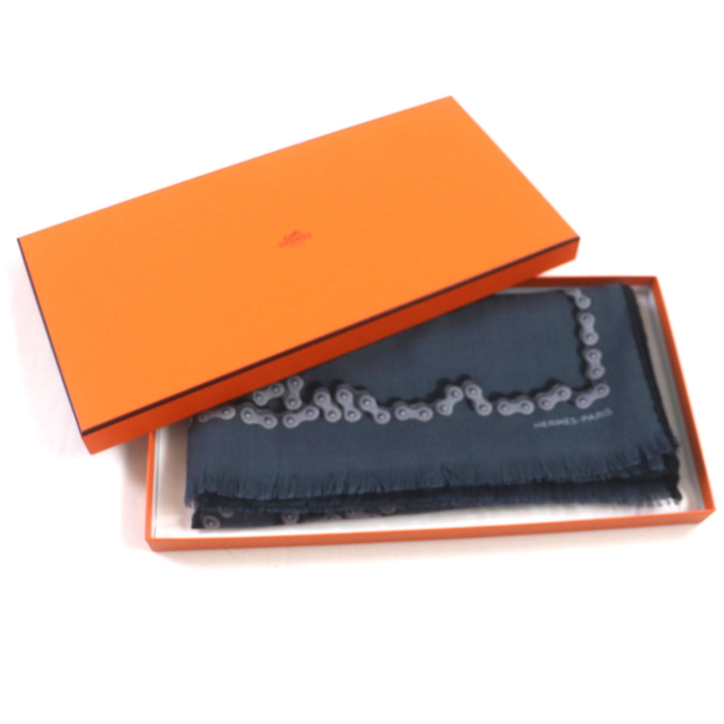 Shawl Main: Cashmere, Main: Silk Navy Cheval Chain Travel Bag