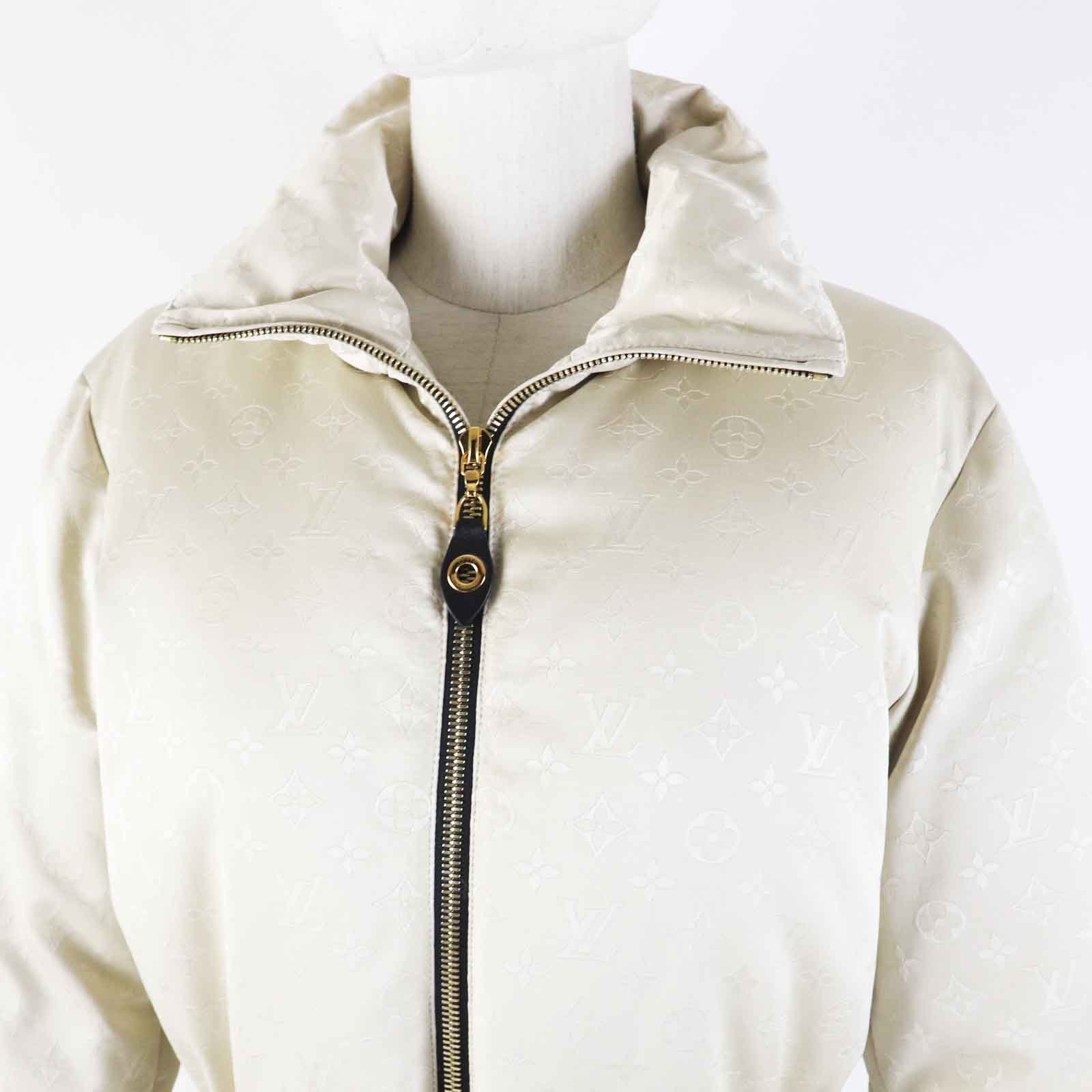 Louis Vuitton down coat Filling 90 down Wool Beige Apparel