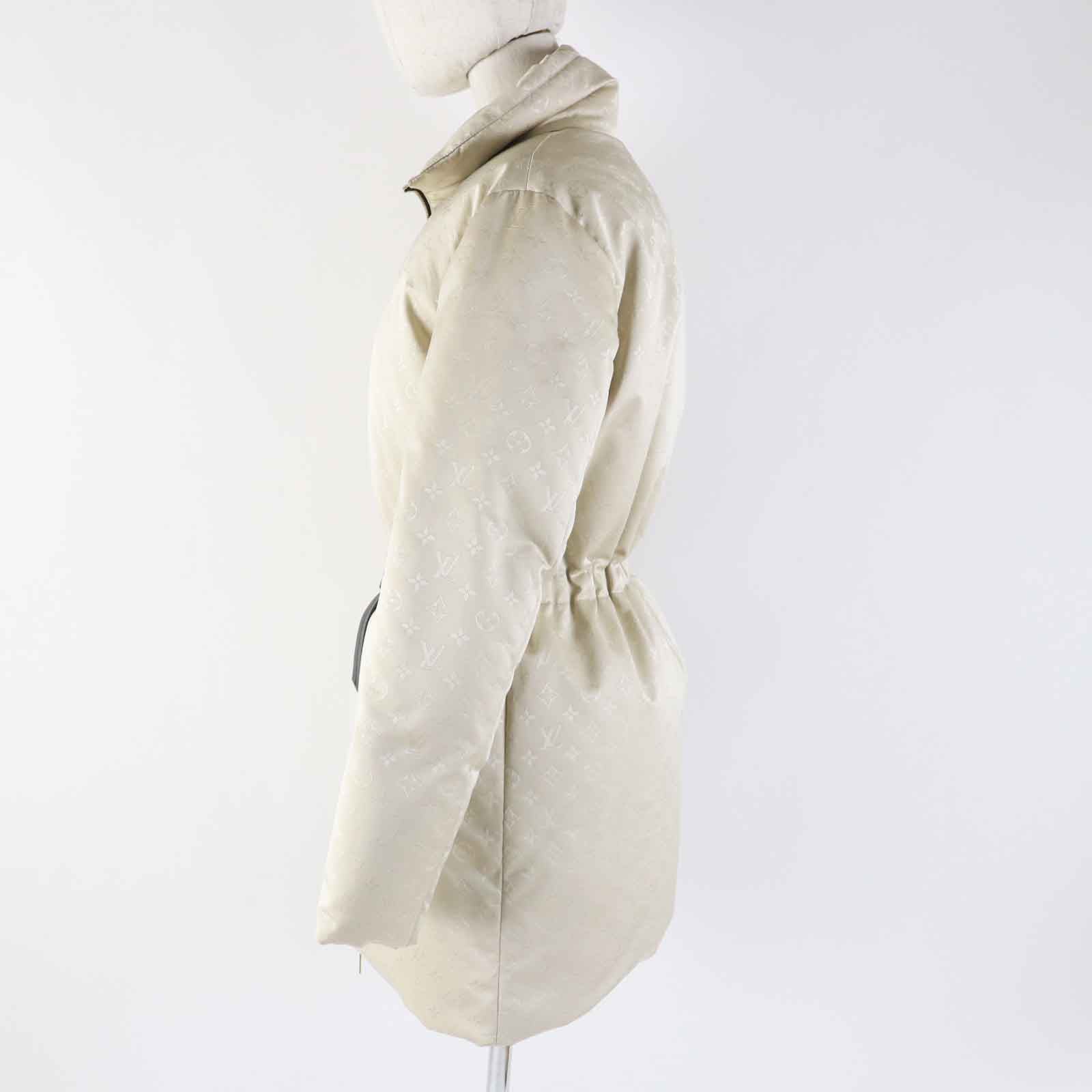 Louis Vuitton down coat Filling 90 down Wool Beige Apparel