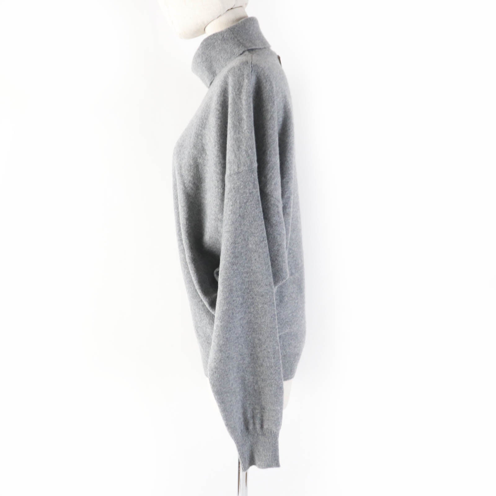 Louis Vuitton knit Wool Gray Apparel 2