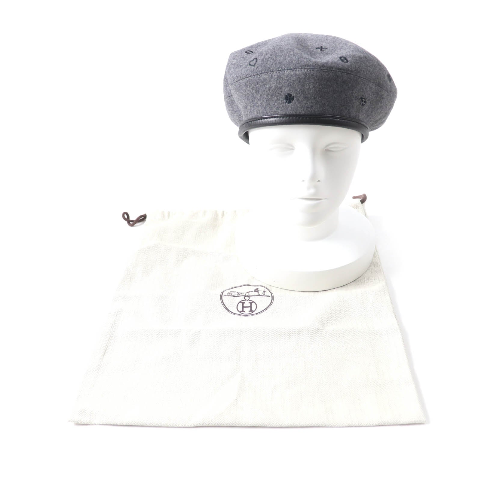 Beret Outer: Cashmere, Part: Sheepskin, Part: Polyester, Travel Bag