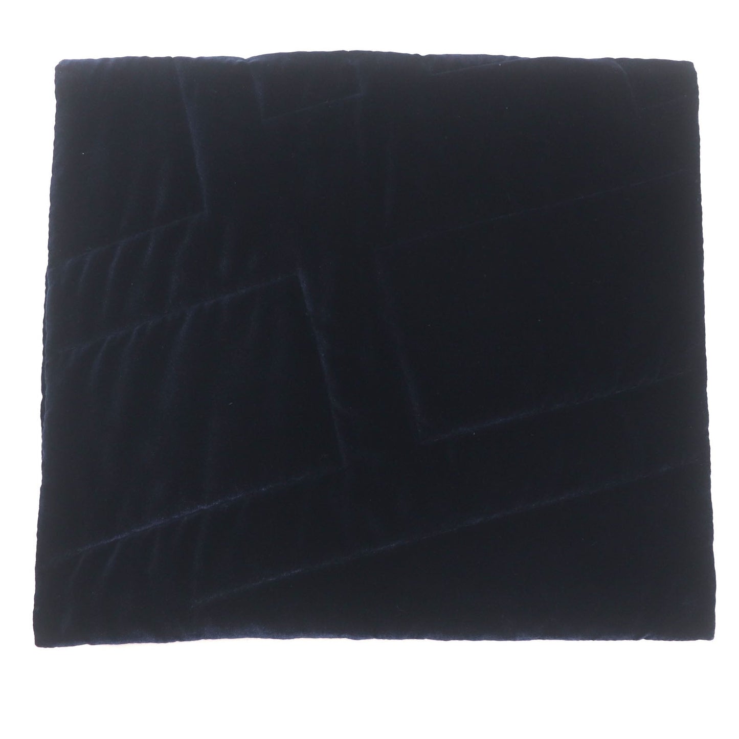 Shawl Main: Silk, Filling: Silk, Filling: Polyester Travel Bag